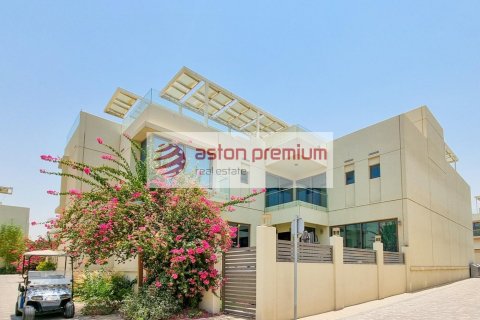 4 غرف نوم فيلا  رقم 133100