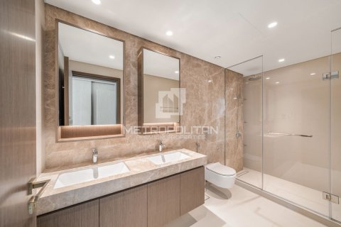 Квартира с 3 спальнями в EMAAR Beachfront, ОАЭ №78252 7