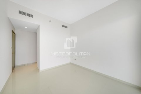 Квартира с 3 спальнями в EMAAR Beachfront, ОАЭ №78252 11