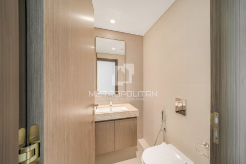 Квартира с 3 спальнями в EMAAR Beachfront, ОАЭ №78252 6