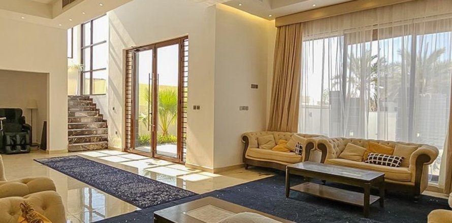 4 غرف نوم فيلا  رقم 123510