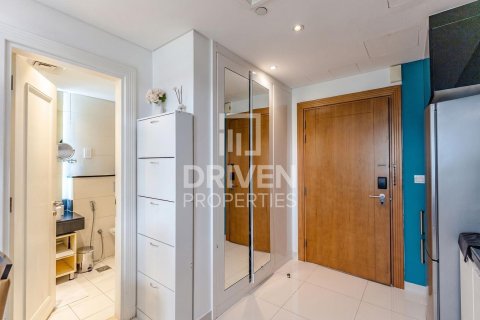 Studio Apartment in Capital Bay, UAE No. 190372 4