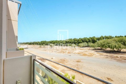 Villa de 4 dormitorios en Meydan, UAE No. 190378 20