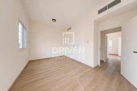 2 bedrooms Villa in Springs 12, UAE No. 192128 13