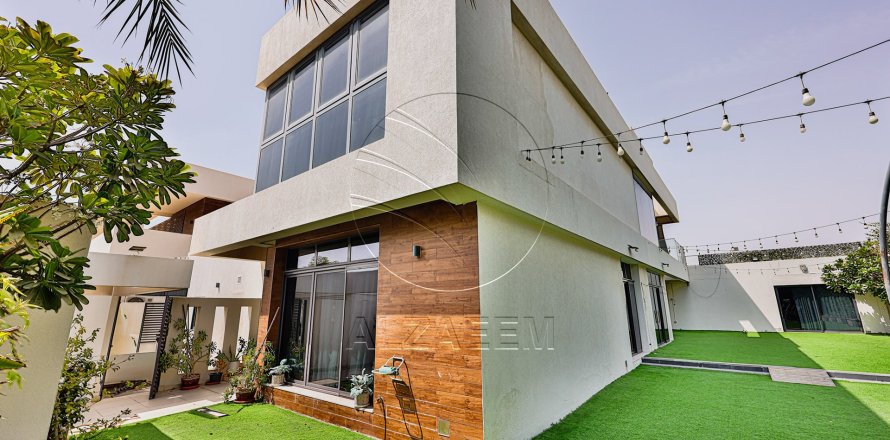 5 bedrooms Villa No. 127876