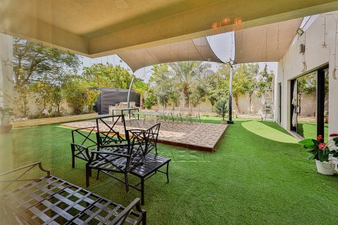 5 bedrooms Villa No. 127876 5