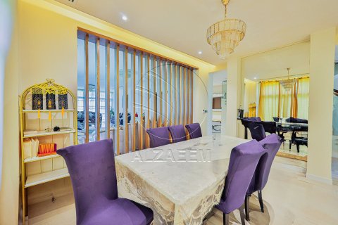 5 bedrooms Villa No. 127876 8