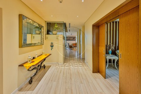 5 bedrooms Villa No. 127876 29