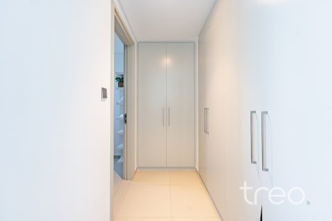 3 bedrooms Villa in Joy, UAE No. 183120 12