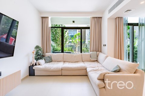 3 bedrooms Villa in Joy, UAE No. 183120 8