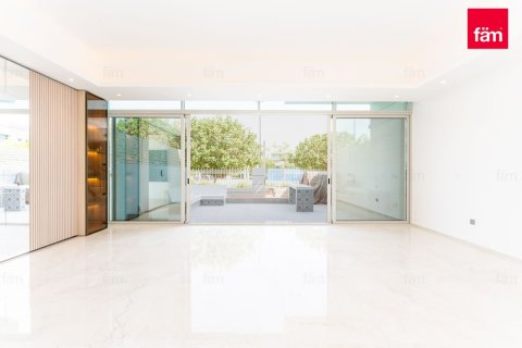 Villa de 4 dormitorios  No. 116005 28