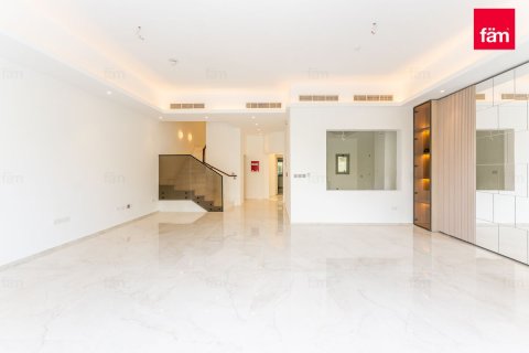 Villa de 4 dormitorios  No. 116005 26