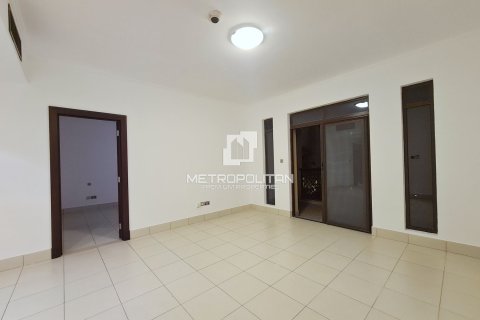 Квартира с 1 спальней в Reehan, ОАЭ №78632 3