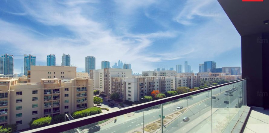 3 bedrooms Apartment in Dubai, UAE No. 164918