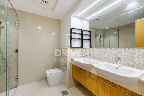 Квартира с 3 спальнями  №121147 21