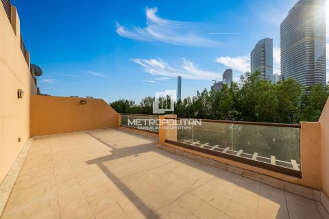 Townhouse de 4 dormitorios No. 128783 28