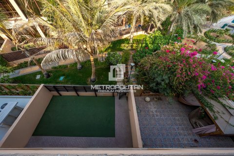 Townhouse de 4 dormitorios No. 128783 26