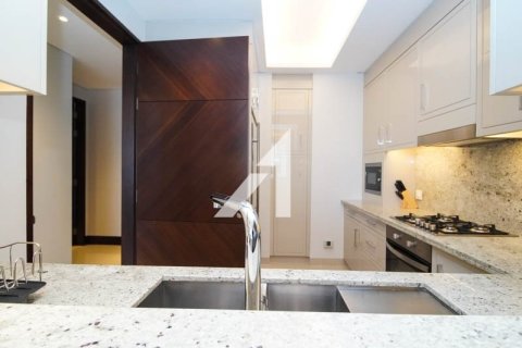 Квартира с 2 спальнями в Даунтаун Дубай (Даунтаун Бурдж Дубай), ОАЭ №151043 16