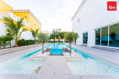 Вилла с 5 спальнями в Дубай, ОАЭ №141528 5