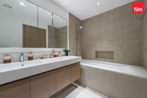 Квартира с 2 спальнями в Дубай, ОАЭ №141524 16