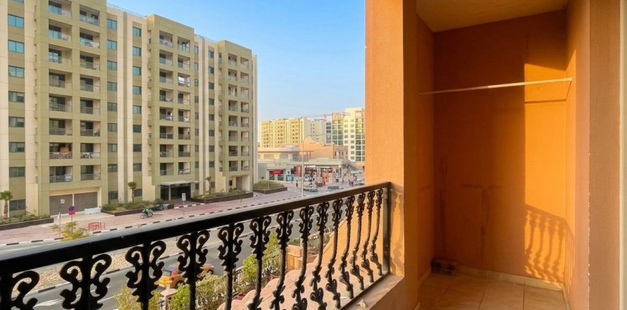 Apartment de 2 dormitorios en Dubai, UAE No. 168180