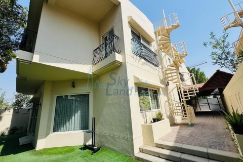 4 bedrooms Villa in Umm Suqeim, UAE No. 139923
