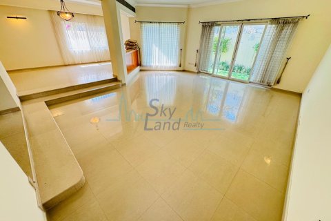 4 bedrooms Villa in Umm Suqeim, UAE No. 139923 5