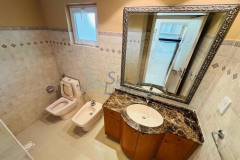 4 bedrooms Villa in Umm Suqeim, UAE No. 139923 14