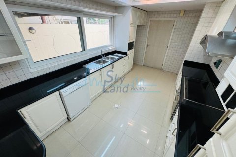 4 bedrooms Villa in Umm Suqeim, UAE No. 139923 7