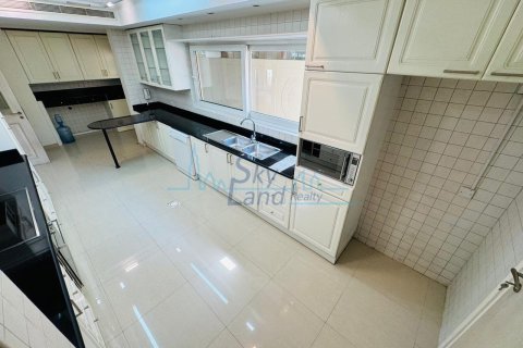 4 bedrooms Villa in Umm Suqeim, UAE No. 139923 13