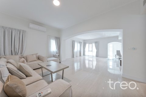 Villa de 4 chambres à Meadows, UAE No. 199161 17