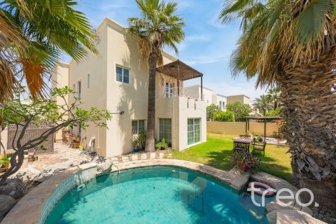 Villa de 4 chambres à Meadows 1, UAE No. 199156