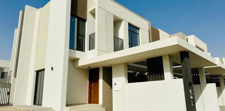Villa de 4 chambres à Dubai, UAE No. 87313