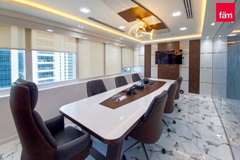 Офис 305м² в Дубай, ОАЭ №141342 3