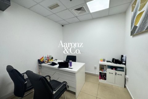 66m² Office in Business Bay, UAE No. 165355 9