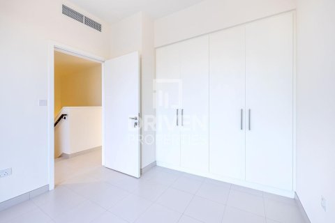 Townhouse de 4 chambres à EMAAR South, UAE No. 192196 9