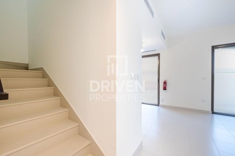 Таунхаус с 4 спальнями в EMAAR South, ОАЭ №192193 8