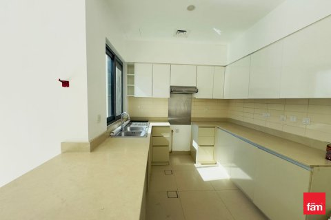 Villa de 4 dormitorios  No. 125200 7