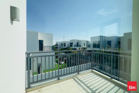 Villa de 4 dormitorios  No. 125200 12