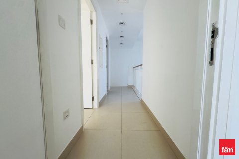 Villa de 4 dormitorios  No. 125200 13