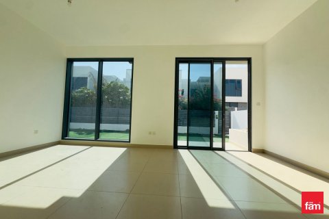 Villa de 4 dormitorios  No. 125200 15