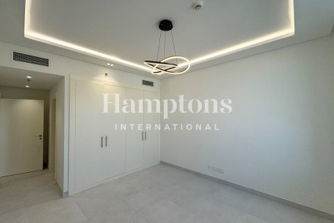 Apartment de 2 dormitorios en The Views 1, UAE No. 76291 10