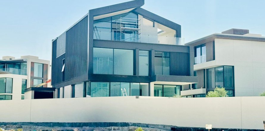 Villa de 5 dormitorios  No. 125377