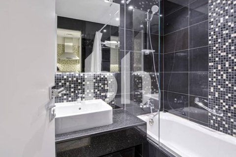 48m² Apartment in Business Bay, UAE No. 171937 10