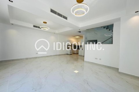 5 bedrooms Villa in District 10, UAE No. 86048 1