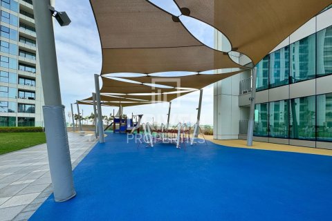 2 bedrooms Apartment in Zabeel, UAE No. 137837 11