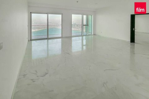 Квартира с 3 спальнями №120453 4