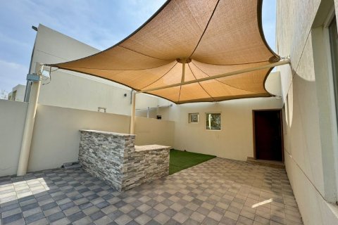 4 bedrooms Villa in Ras Al Khaimah, UAE No. 183916 5