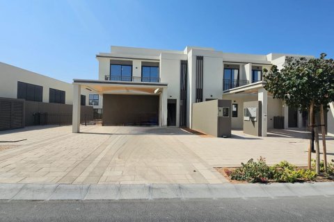 3 bedrooms Townhouse in Ras Al Khaimah, UAE No. 183919