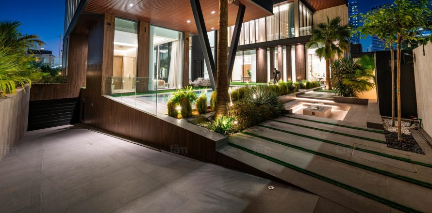 5 bedrooms Villa in Al Wasl, UAE No. 143542